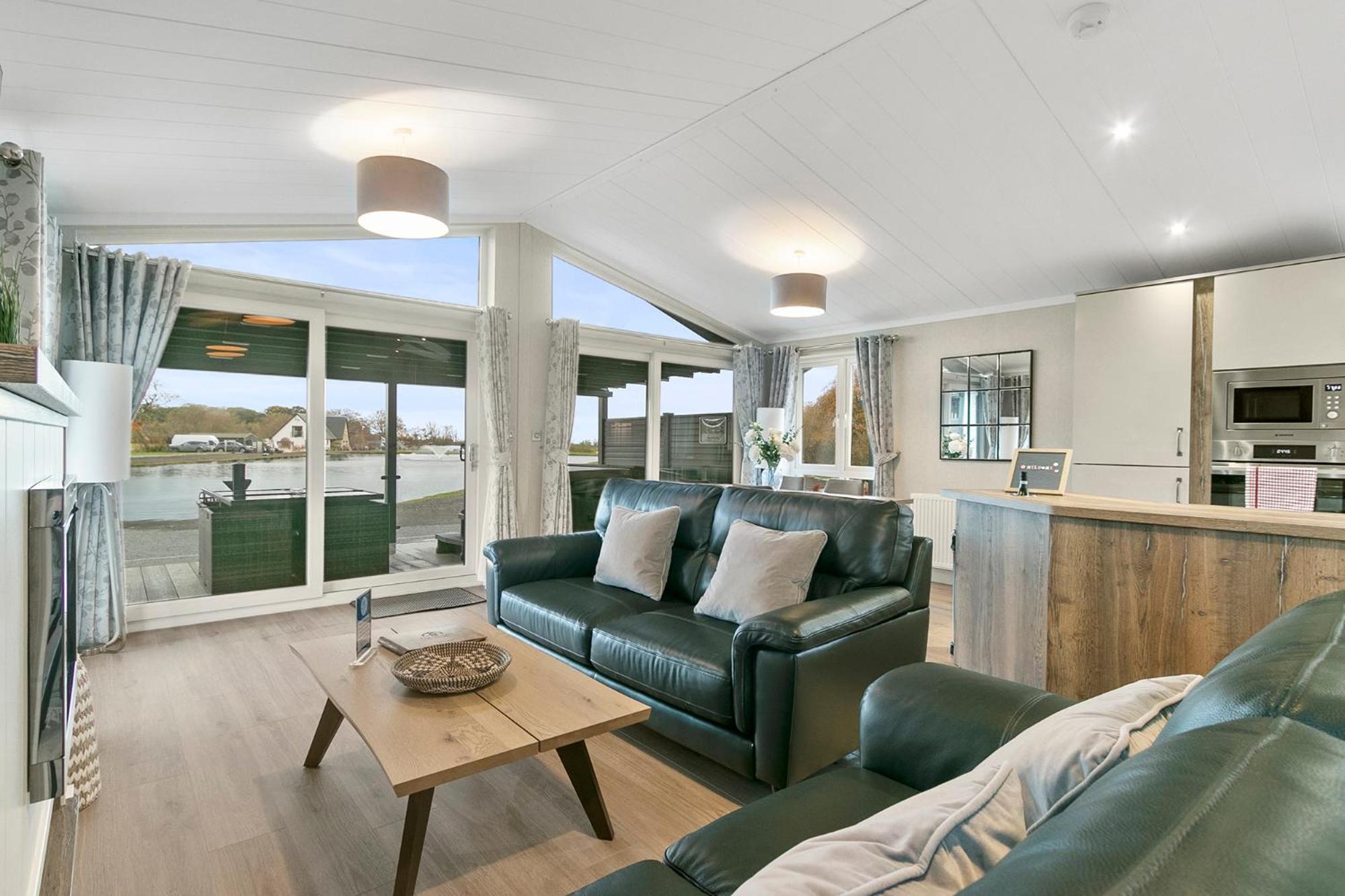 Alojamento de Turismo Selvagem Arranview Lochside Pods & With Private Hot-tubs Fenwick (East Ayrshire)