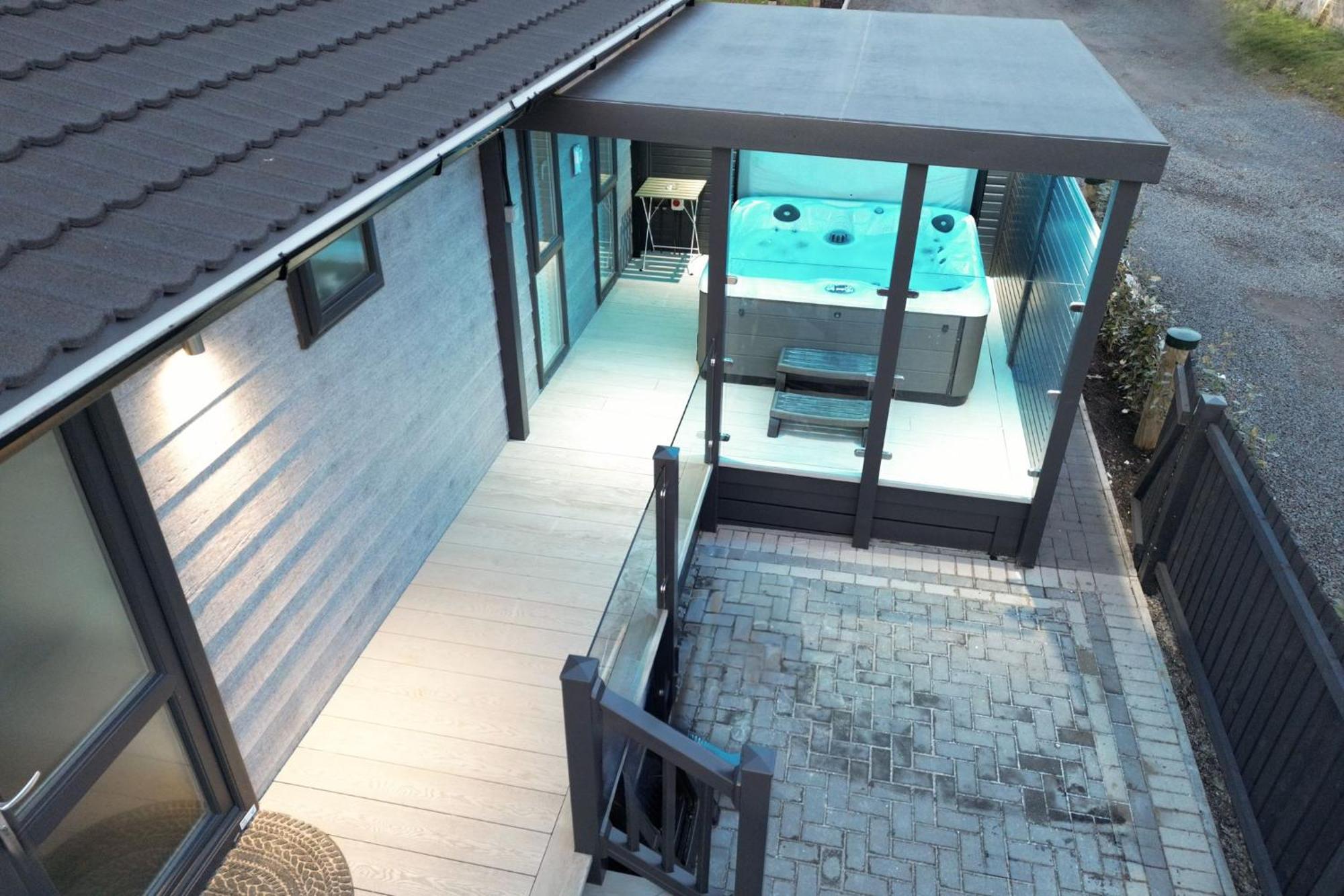 Lodge Arranview Lochside Pods & With Private Hot-tubs Fenwick (East Ayrshire)
