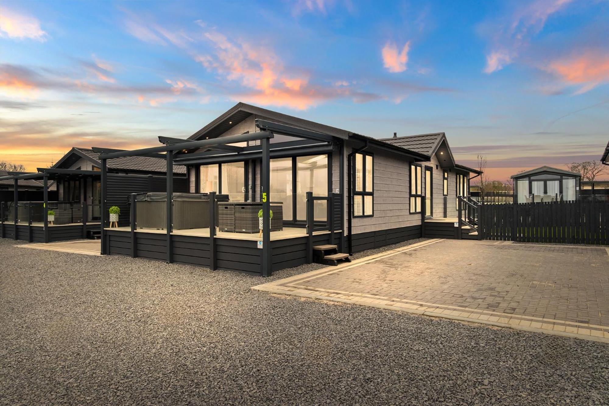 Lodge Arranview Lochside Pods & With Private Hot-tubs