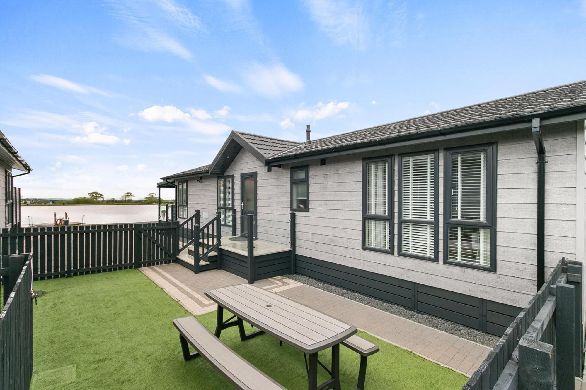 Lodge Arranview Lochside Pods & With Private Hot-tubs Fenwick (East Ayrshire)
