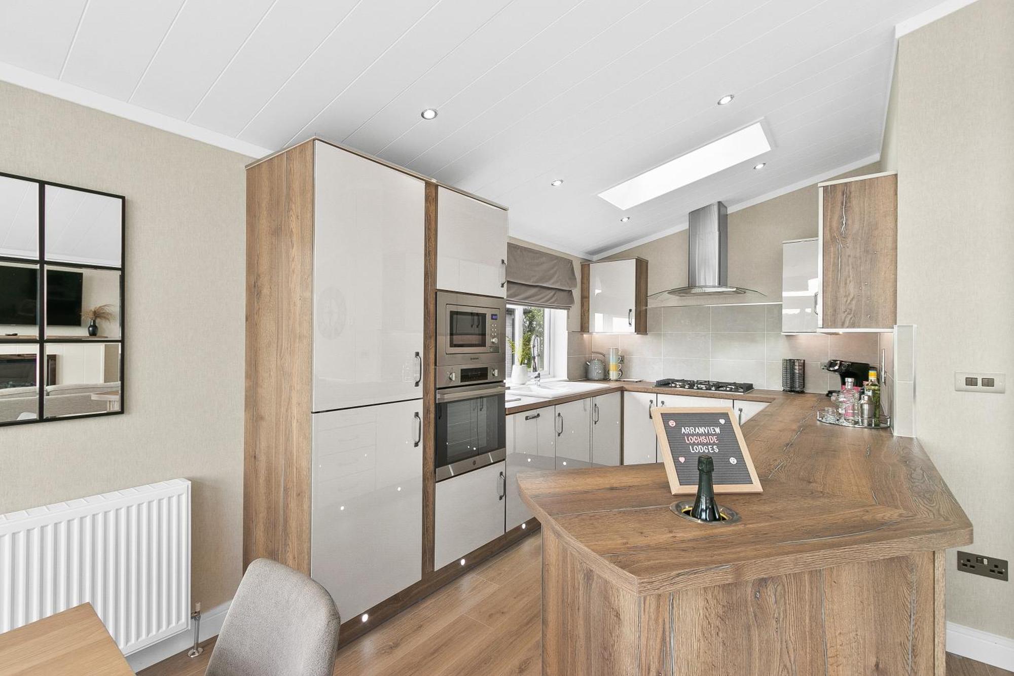 Arranview Lochside Pods & With Private Hot-tubs Lodge Fenwick (East Ayrshire)